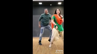 Hot dance of zareen Khan too sexy